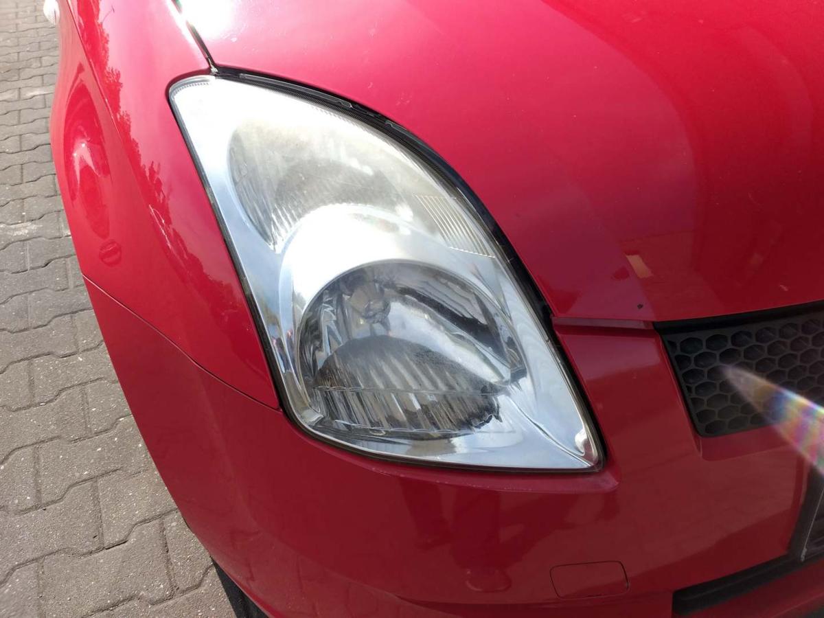 Suzuki 4 EZ MZ original Scheinwerfer vorn rechts Halogen leicht vergilbt Bj.2007 Suzuki 4 EZ MZ original Scheinwerfer vorn rechts Halogen leicht vergilbt Bj.2007